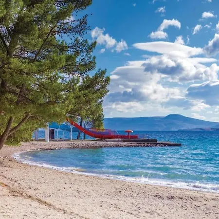 In Croatia With Sea Views * דראמליי