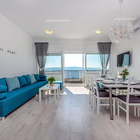 Spacious With Swimming Pool And Bubble Bath Sea View !