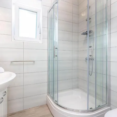 Spacious With Swimming Pool And Bubble Bath Sea View ! Villa Dramalj